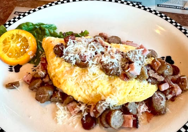 Omelet (no toast, confirm meat fillers) at Black Bear Diner (gluten‑free)